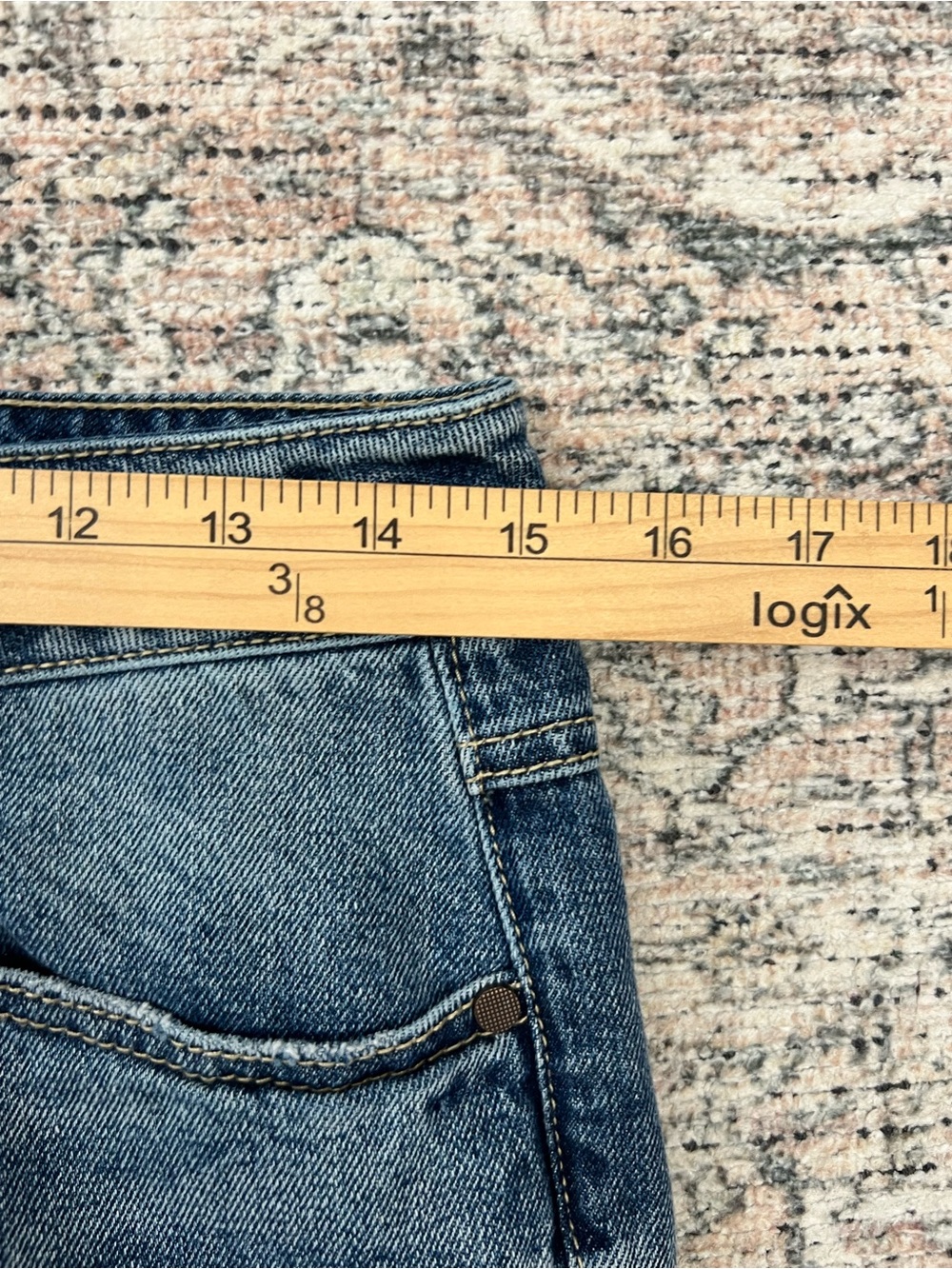 Cabi Boyfriend Jeans Womens Size 2 Distressed Denim 100% Cotton - Picture 10 of 13